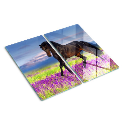 Glasschneidebrett Pferd vor einem Hintergrund aus lila Blumen