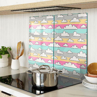 Schneidebrett glas Wolken auf pastellfarbenem Hintergrund