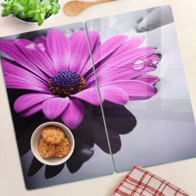 Glasschneidebrett Lila Blume mit Wassertropfen