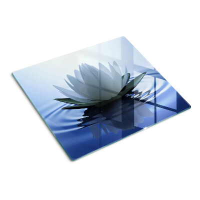 Schneidebrett glas Seerose auf dem Wasserhintergrund