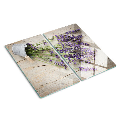 Schneidebrett glas Lavendel in einem Topf auf einem hölzernen Hintergrund