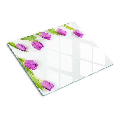 Schneidebrett glas Tulpen auf weißem Hintergrund