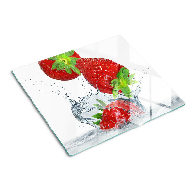 Schneidebrett glas Erdbeeren im Wasser