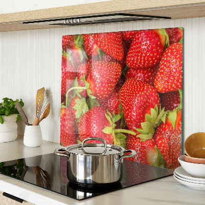 Glasschneidebrett Erdbeeren auf dem Hintergrund