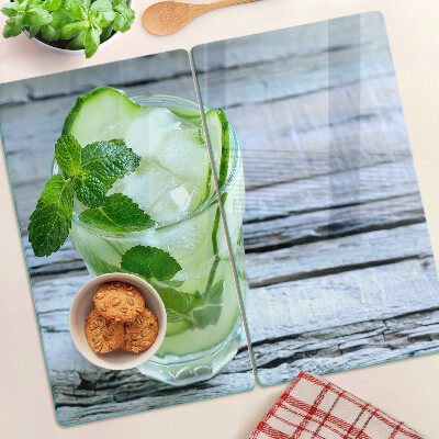 Schneidebrett glas Erfrischender Cocktail mit Minze