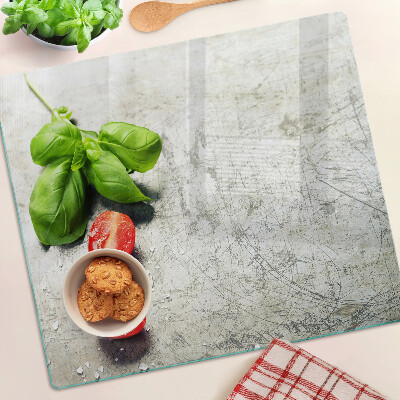 Glasschneidebrett Tomaten mit Basilikum und Salz