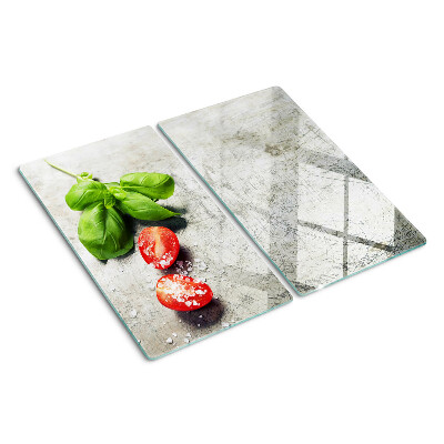 Glasschneidebrett Tomaten mit Basilikum und Salz