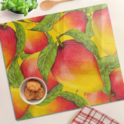 Schneidebrett glas Paprika auf einem Hintergrund aus grünen Blättern