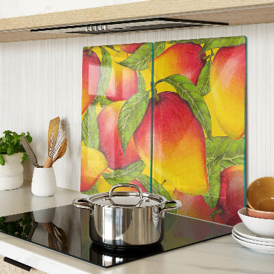 Schneidebrett glas Paprika auf einem Hintergrund aus grünen Blättern