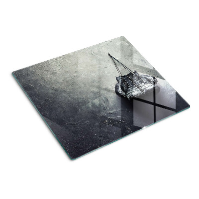 Schneidebrett glas Sessel in einem minimalistischen Interieur
