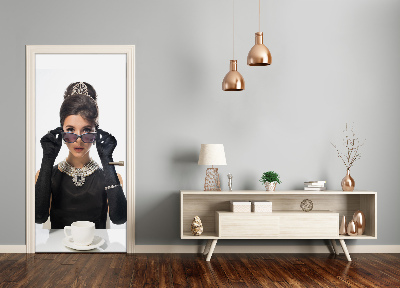 Selbstklebendes wandbild an der wand Frau in den gläsern