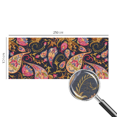 Vliestapete fürs Schlafzimmer mit buntem Paisley‑Motiv