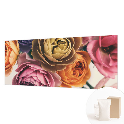 Vliestapete fürs Wohnzimmer mit bunten Rosen