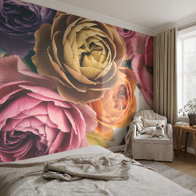 Vliestapete fürs Wohnzimmer mit bunten Rosen