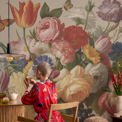 Vliestapete fürs Schlafzimmer mit Blumen- und Schmetterlingsmotiv