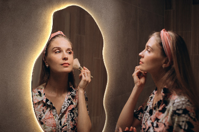 Asymmetrischer Led-Spiegel ohne Rahmen