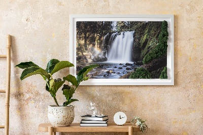 Stylegreen moosbild Wasserfall von Bäumen umgeben