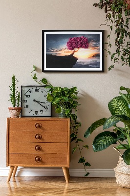 Wand moos bild Ein Baum über dem Abgrund