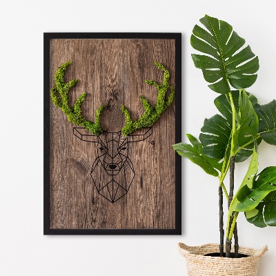 Moosbild wand Hirsch auf hölzernem Hintergrund