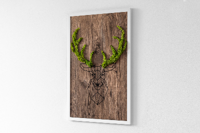 Moosbild wand Hirsch auf hölzernem Hintergrund