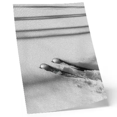 Kunstdruck auf Leinwand minimalistisches Motiv mit weißgrauen Skiern, Schatten und Frieden