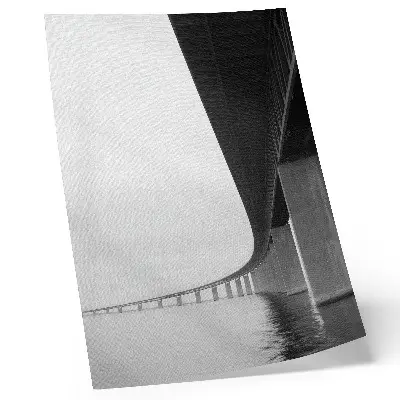Poster Die große Konstruktion der Brücke über das Wasser