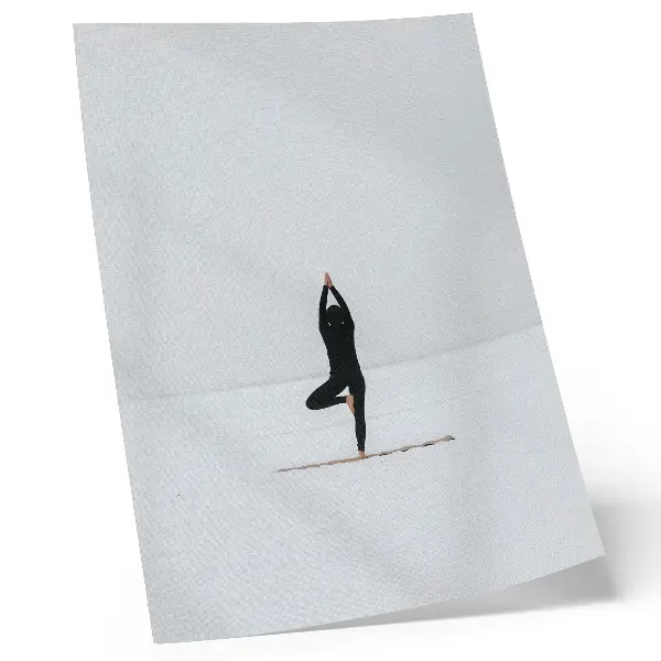 Poster mit minimalistischer Yoga-Figur für Frieden und Harmonie