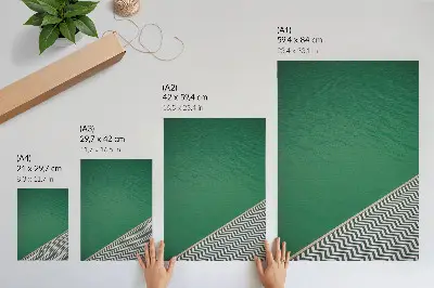 Poster mit grünem und geometrischem schwarz-weißem Muster