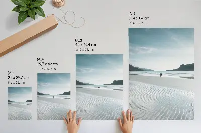 Wandposter mit Motiv eines Strandes am Morgen bei Wellengang und feinem Sand