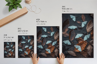 Kunstdruck leinwand Schmetterlinge vor einem Hintergrund aus Blättern in Herbstfarben