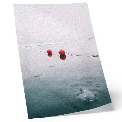 Leinwand-Kunstdruck Eisbojen im Wasser vor orangefarbenem, kaltem Hintergrund