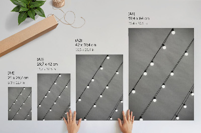 Wandposter Schwarz-Weiß-Symmetrie von Glühbirnen