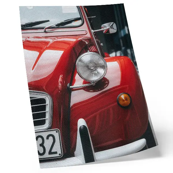 Poster mit klassischem Auto in ausdrucksstarker Detailansicht und Retro-Atmosphäre