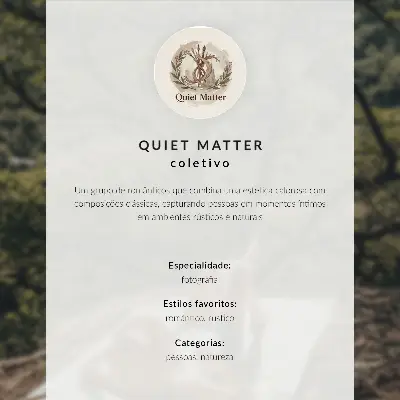 Wandposter Entspannung auf einem Felsen inmitten grüner Bäume in der Natur