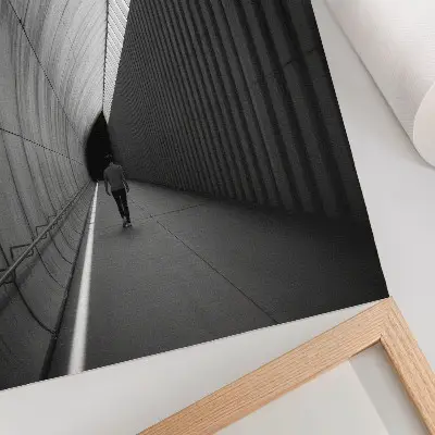 Kunstdruck auf Leinwand mit minimalistischem Tunnelschatten in Linienperspektive
