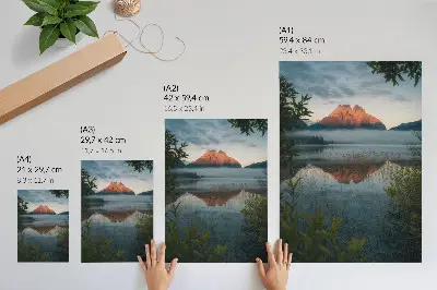 Leinwand-Kunstdruck Berglandschaft bei Wassernebel