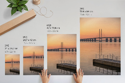 Poster Sonnenuntergangsbrücke, minimalistisch, warme Farbtöne