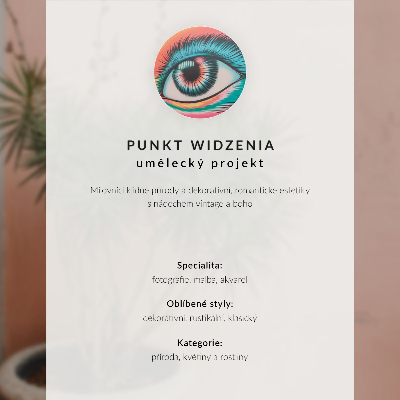 Wandposter Papagei auf einem Ast mit cremefarbenen Blüten vor blauem Hintergrund