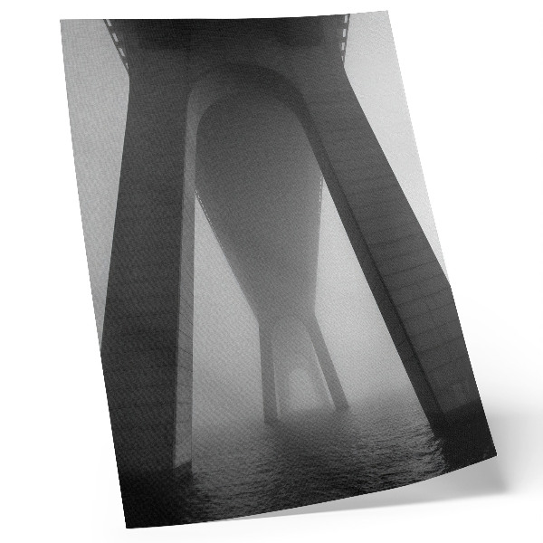 Kunstdruck leinwand Brückenbau im dichten Nebel nahe dem Wasser