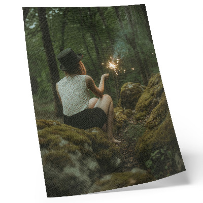 Wandposter Geheimnisvolle Waldlandschaft mit einem Hauch von Abenteuer
