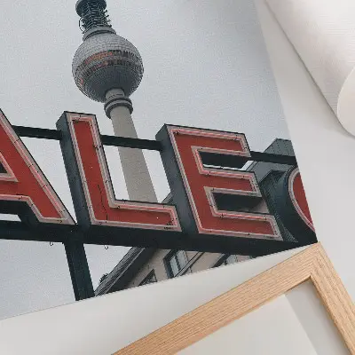 Leinwand Kunstdruck Fernsehturm in Rot und Neongrau