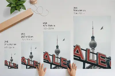 Leinwand Kunstdruck Fernsehturm in Rot und Neongrau