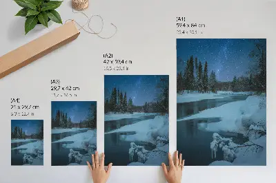 Poster mit Winterlandschaft, Fluss, Bäumen und Sternen