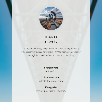 Poster Ein moderner Turm vor der Kulisse des Sonnenuntergangs