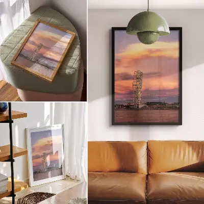 Poster moderner Turm vor pastellfarbenem Himmel bei Sonnenuntergang