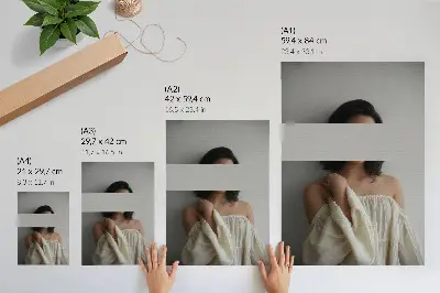 Kunstdruck auf Leinwand variable Balance in minimalistischem Weiß und Beige
