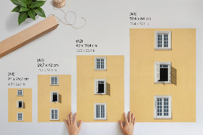 Wandposter Gelbe Fassade, drei Fenster, Symmetrie, Schlichtheit