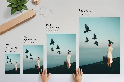 Kunstdruck auf Leinwand surrealistisches Motiv mit Frau, Koffer, Vögeln und Himmel
