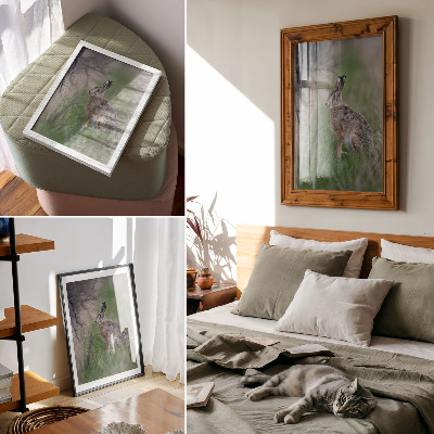 Kunstdruck leinwand Ein Hase im Gras, umgeben von Ästen und Grünzeug