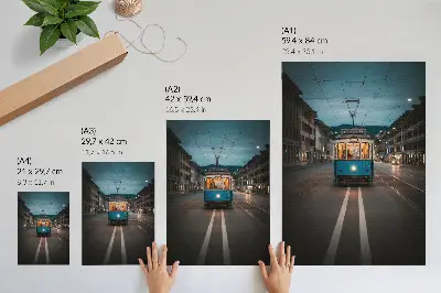 Kunstdruck auf Leinwand abendliche Straßenbahnlichter im Retro-Stil